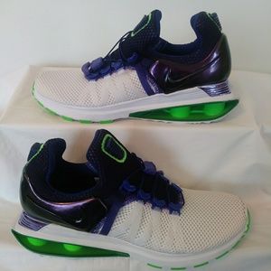 Women's Size 7.5 Nike Shox